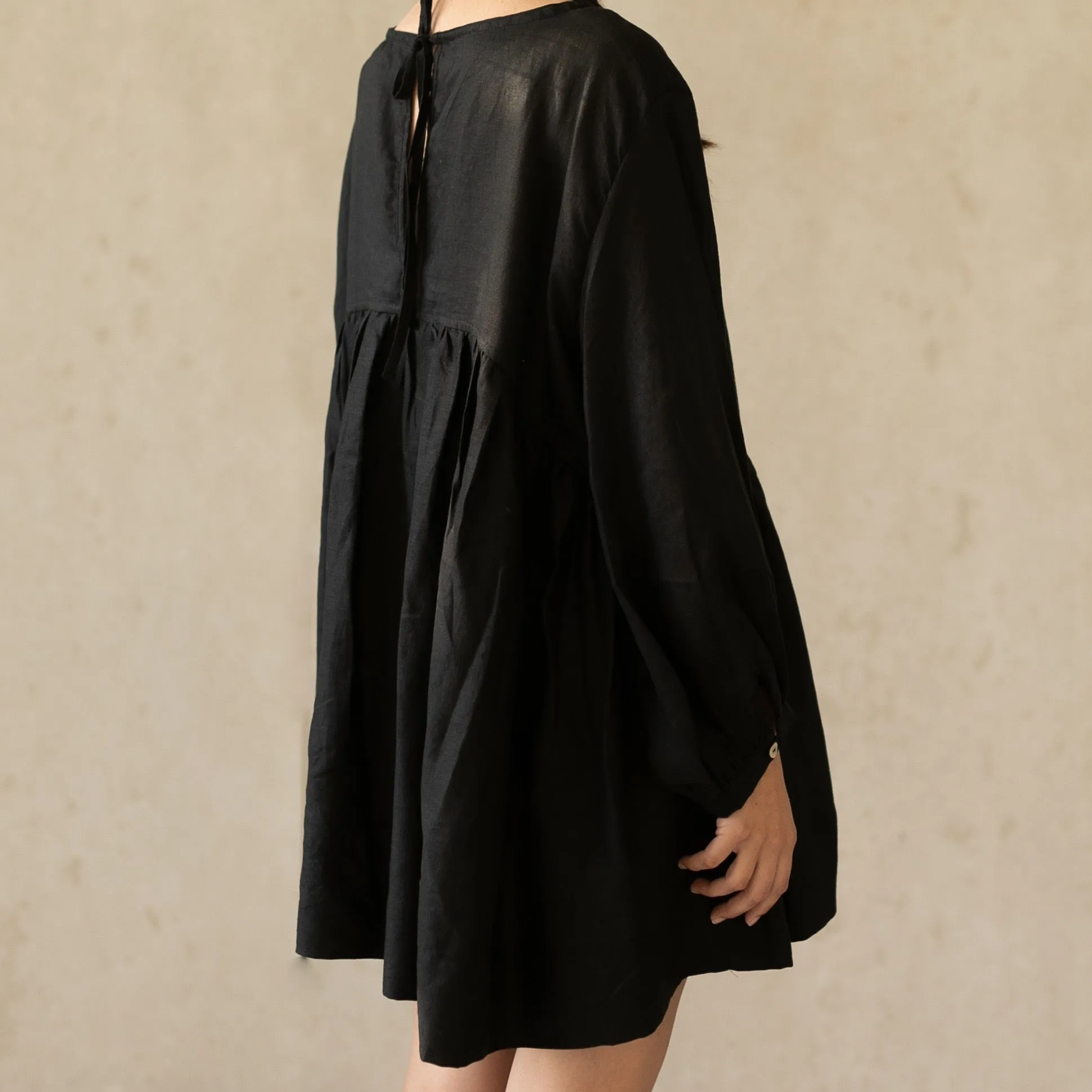 THE 'SOMERLUS' DRESS IN PURE LINEN
